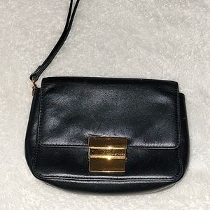 Michael kors wristlet purse